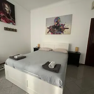 Matteo , Milán Italia